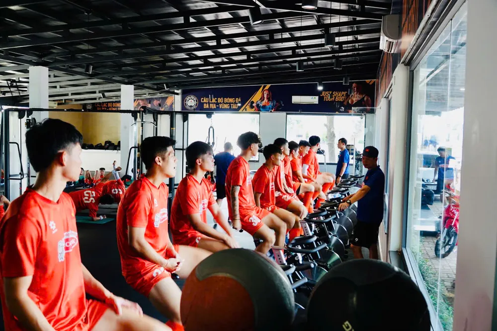 U23 Việt Nam tập ở phòng gym vào ngày 12-7 z6797114935149_89f61caca00f458a922c0044d7ac18fa.jpg