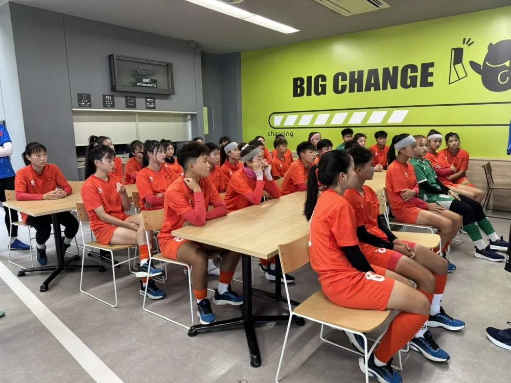 Các cầu thủ trẻ Việt Nam còn 3 trận giao hữu trong chuyến tập huấn tại Nhật Bản để chuẩn bị cho vòng loại U20 nữ châu Á 2026. z6802556875147_fe1a466667b1eadd3a06531750ed1ef1-e1752466932758.jpg