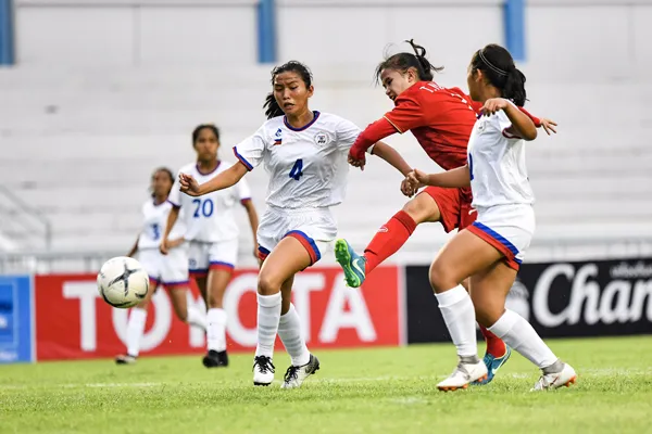Các cầu thủ U15 Việt Nam trong trận thắng Philippines để giành HCĐ Đông Nam Á 2025.