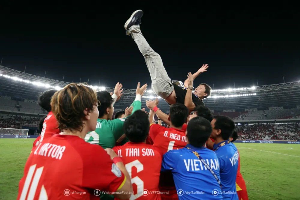 U23 Việt Nam tiếp tục khẳng định sức mạnh ở sân chơi trẻ Đông Nam Á VFF-WM-2-4.jpg