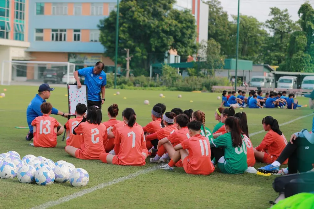 HLV Okiyama Masahiko sẽ chốt danh sách tham dự vòng loại U20 nữ châu Á vào cuối tuần này. IMG_9898-e1753955417993.jpg