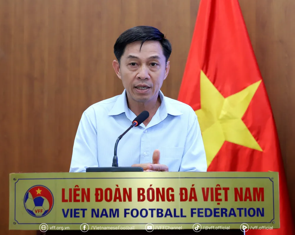 Ông Đặng Thanh Hạ phát biểu tại lễ bế mạc IMG_8241.jpg