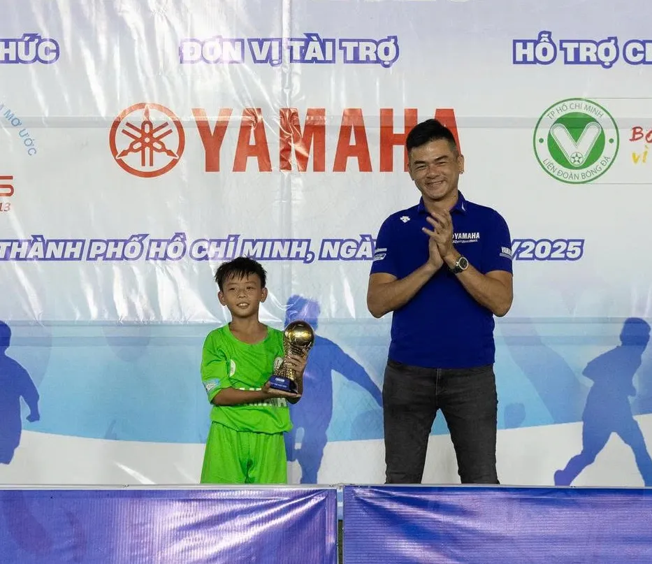 Vua phá lưới Lê Trịnh Minh Tuấn .jpg