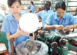 Chuyển dịch vốn ở công ty cổ phần: Không lãi, nhà nước chịu; có lãi, tư nhân hưởng ảnh 2 Chuyển dịch vốn ở công ty cổ phần: Không lãi, nhà nước chịu; có lãi, tư nhân hưởng ảnh 2