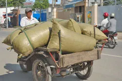 Quy định mới của Chính phủ về xe công nông, xe cơ giới ba bánh, xe thô sơ ba, bốn bánh: Đình chỉ ngay 3 loại xe