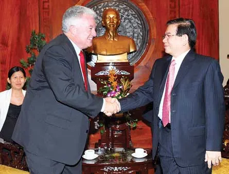 Chủ tịch nước Nguyễn Minh Triết tiếp Giám đốc Đại học RMIT tại Việt Nam