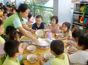 Đề nghị giải quyết ngay chế độ phụ trội cho giáo viên mầm non ảnh 2 Đề nghị giải quyết ngay chế độ phụ trội cho giáo viên mầm non ảnh 2