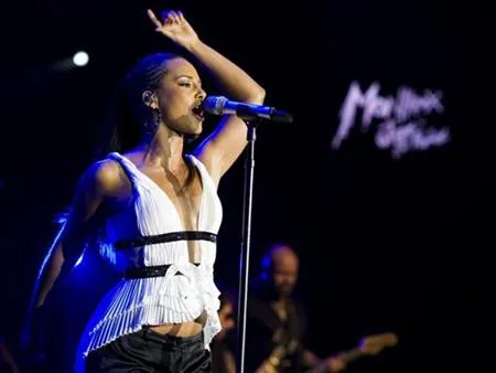 Alicia Keys dẫn đầu đề cử Giải thưởng Âm nhạc Mỹ lần 36