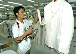 May Nhà Bè: Năng suất lao động tăng 30%-40%