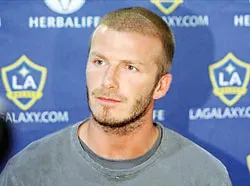 David Beckham gia nhập Milan theo hợp đồng cho mượn 3 tháng