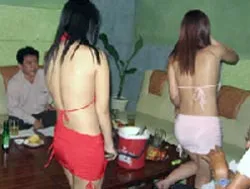 Nỗi buồn “kiều nữ” ly hương ảnh 2 Nỗi buồn “kiều nữ” ly hương ảnh 2