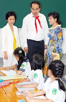Phó Thủ tướng, Bộ trưởng Bộ GD-ĐT Nguyễn Thiện Nhân: Nhà nước không có chủ trương tăng học phí bậc phổ thông