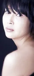 Choi Jin Sil được tôn vinh ở giải Rồng Xanh