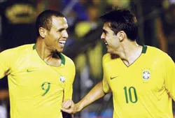 Thiago Silva: Ronaldo cố làm gãy chân tôi ảnh 2