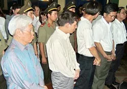 Tội tham ô, nhận hối lộ có nên bỏ án tử hình?