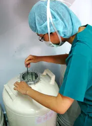 Thiếu “vốn” cho người hiếm muộn