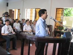Ngày thứ 4 xét xử vụ án tham nhũng tại các bưu điện, “thầy đổ bóng, bóng đổ thầy”!