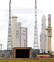 VINASAT-1 được phóng lên vũ trụ ảnh 2 VINASAT-1 được phóng lên vũ trụ ảnh 2