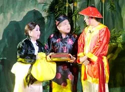 Các nghệ sĩ Bạch Tuyết, Ngọc Giàu và Phượng Liên hội ngộ