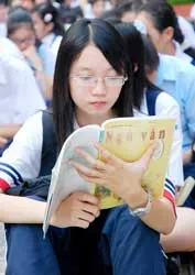 Bộ GD-ĐT trình 2 phương án điều chỉnh giá bán lẻ sách giáo khoa: Phương án số 1 vẫn là tăng 10%