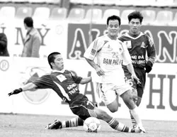 Trước 2 trận đấu sớm vòng 17 V-League 2008 (ngày 17-5): Ân đền, oán trả