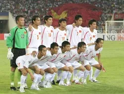 Hôm nay, công bố danh sách đội tuyển Việt Nam: Gạch tên Lê Công Vinh? ảnh 2