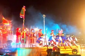 Festival Huế 2008: 10.000 lượt người xem lễ hội “Huyền thoại sông Hương”