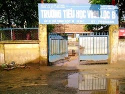 Xã Vĩnh Lộc B huyện Bình Chánh TPHCM: Vì sao nhiều trẻ 6 tuổi không được ra lớp?