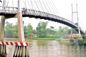 “Ấn tín” mới của “vua cầu treo” ảnh 2 “Ấn tín” mới của “vua cầu treo” ảnh 2
