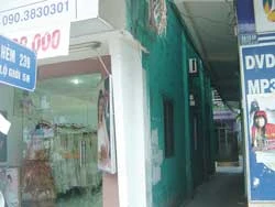 Hẻm “treo”, nhà cũng bị “trói”