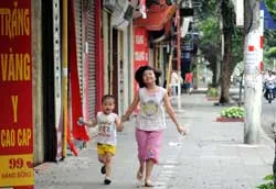 Hà Nội,sáng nay: Dẹp hàng rong,“đại phẫu” vỉa hè