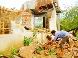 Các xã thuộc huyện Thăng Bình, Quảng Nam: Thiệt hại nặng sau cơn lốc dữ