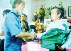 Phim tài liệu Linh hồn Việt cộng đẫm nước mắt nhân văn ảnh 3 Phim tài liệu Linh hồn Việt cộng đẫm nước mắt nhân văn ảnh 3