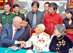 Tăng cường hợp tác nhiều mặt, đặc biệt về giáo dục đào tạo ảnh 2 Tăng cường hợp tác nhiều mặt, đặc biệt về giáo dục đào tạo ảnh 2
