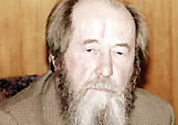 Nhà văn Alexander Solzhenitsyn qua đời