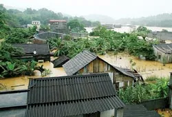 Lũ quét tàn phá miền núi phía Bắc ảnh 2 Lũ quét tàn phá miền núi phía Bắc ảnh 2