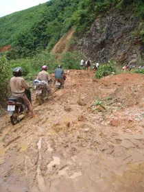 Hàng ngàn người đang khốn khó ảnh 3 Hàng ngàn người đang khốn khó ảnh 3