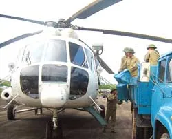 Tổng Bí thư Nông Đức Mạnh thăm hỏi và chia buồn sâu sắc tới người dân bị thiệt hại trong đợt mưa lũ ảnh 2 Tổng Bí thư Nông Đức Mạnh thăm hỏi và chia buồn sâu sắc tới người dân bị thiệt hại trong đợt mưa lũ ảnh 2