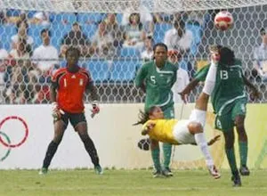 Olympic Bắc Kinh 2008 - Bóng đá nữ (bảng F): Brazil và Đức vào tứ kết
