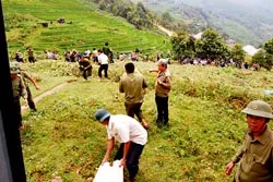 Khẩn trương khắc phục hậu quả thiên tai, ổn định cuộc sống người dân ảnh 2 Khẩn trương khắc phục hậu quả thiên tai, ổn định cuộc sống người dân ảnh 2