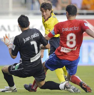 Những gã khổng lồ phơi áo