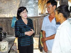 Bỏ Hội đồng nhân dân cấp quận, huyện, phường: Được và mất gì?