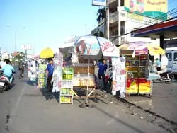 Còn đâu nét đẹp phố thị?!