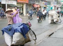 Nghề “đi sớm, về khuya”