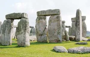 Giải mã bí ẩn bãi đá cổ Stonehenge
