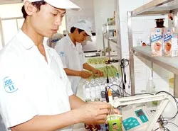 TPHCM: Các siêu thị ngưng kinh doanh các loại sản phẩm nghi ngờ có melamine