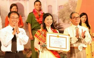 HLV Judo Trần Mai Thúy Hồng là “Công dân trẻ tiêu biểu TPHCM năm 2008”