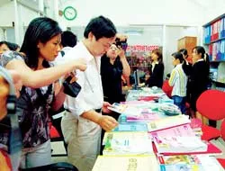 Thị trường sách văn học Việt Nam 2008: Một năm biến động