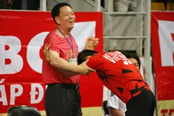 Nâng tầm cho tay vợt cầu lông Nguyễn Tiến Minh: Không chỉ là chuyện tiền! ảnh 2