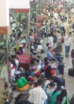 Những người ăn tết muộn